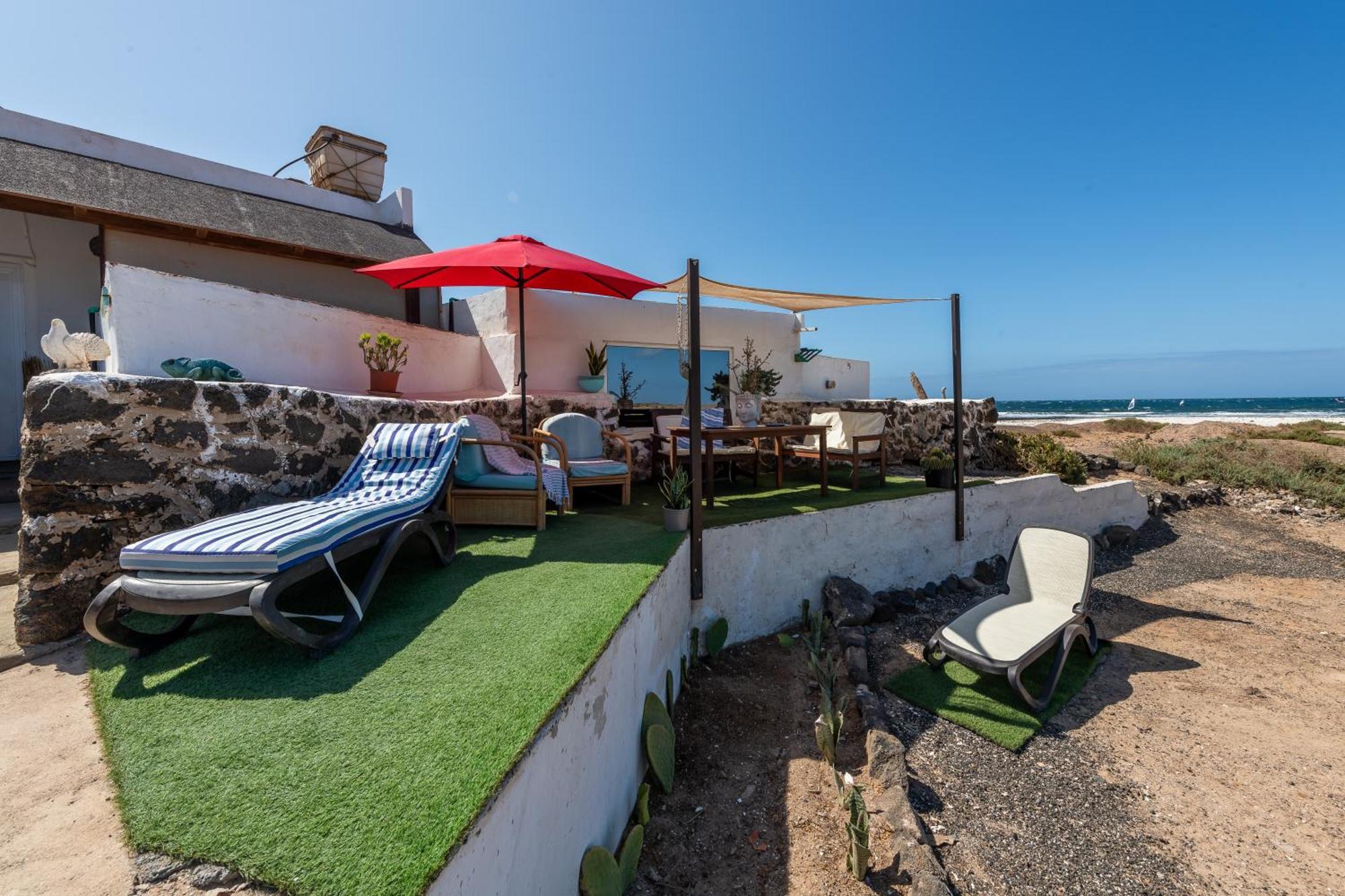 Casa Cueva * La Oliva